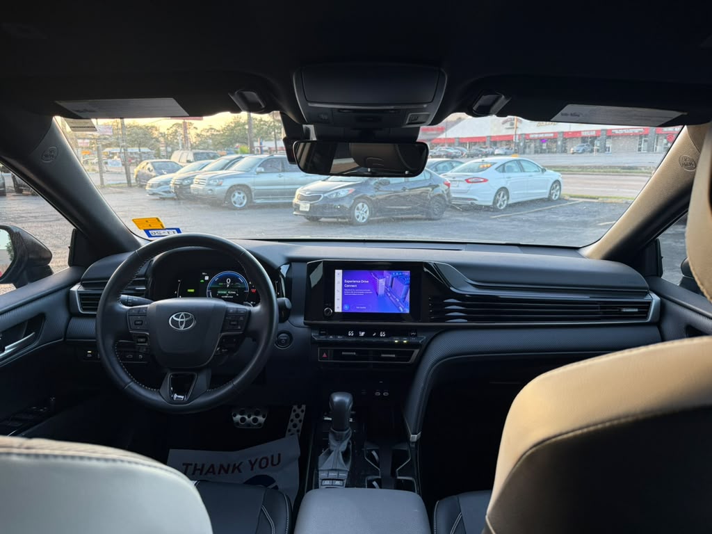 2025 Toyota Camry, photo 10 of 10