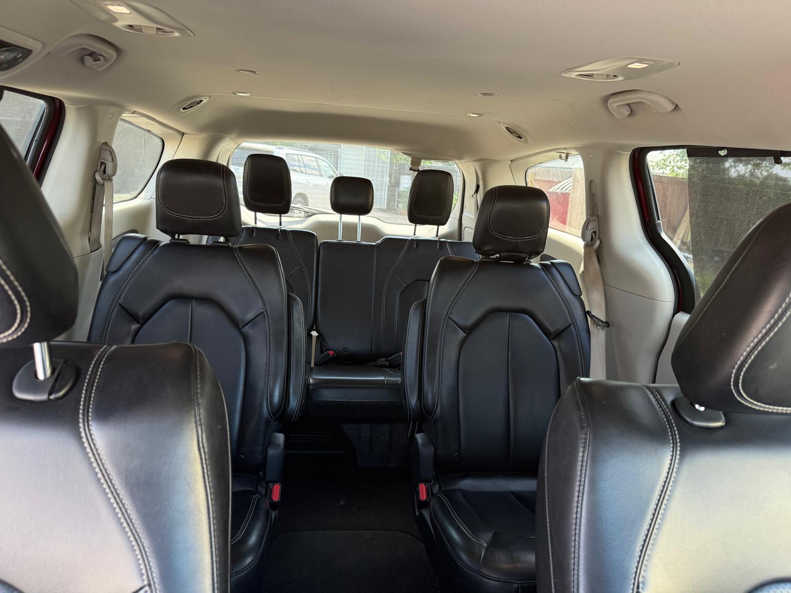 2021 Chrysler Voyager, photo 9 of 9